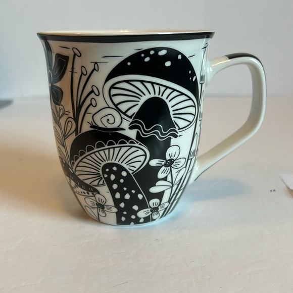 Karma Other - Karma Stay Wild Black and Ivory 16 Oz. Mushroom Mug